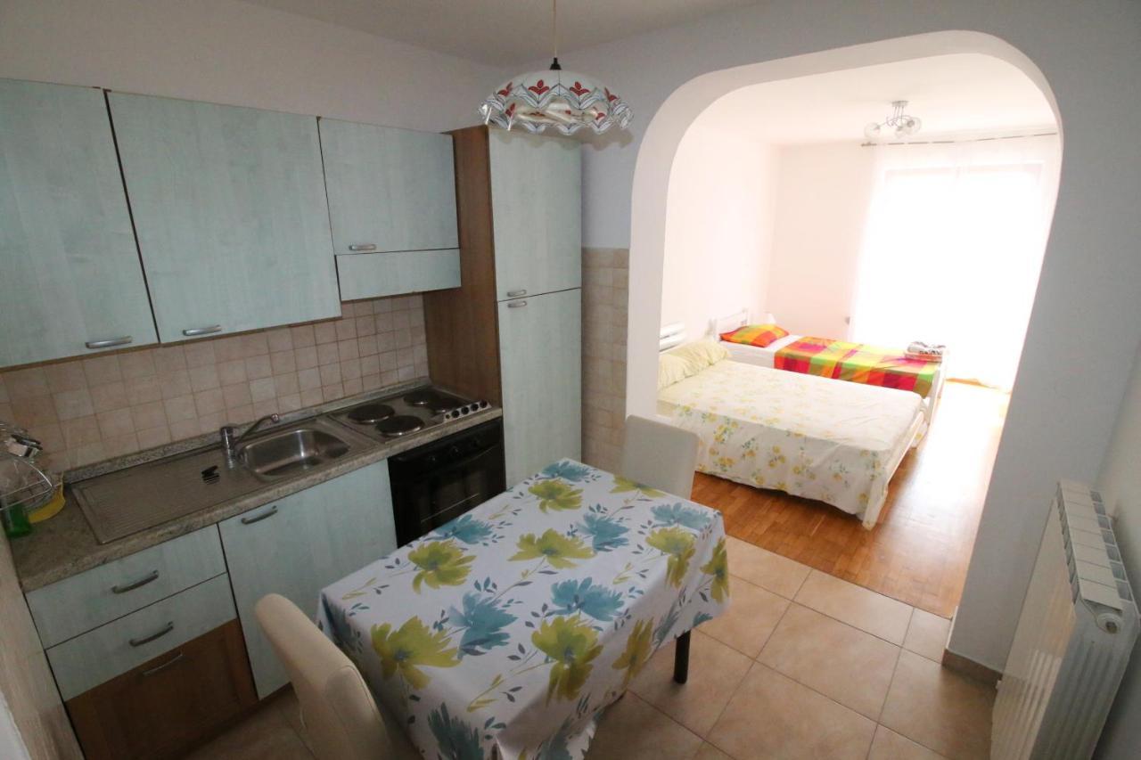 בפורטורוז Apartments Mediteran מראה חיצוני תמונה